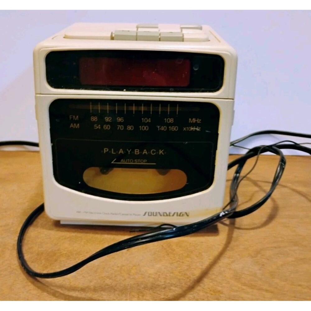 Vintage Soundesign Playback Cube Alarm Clock Radio Cassette Player White 80s